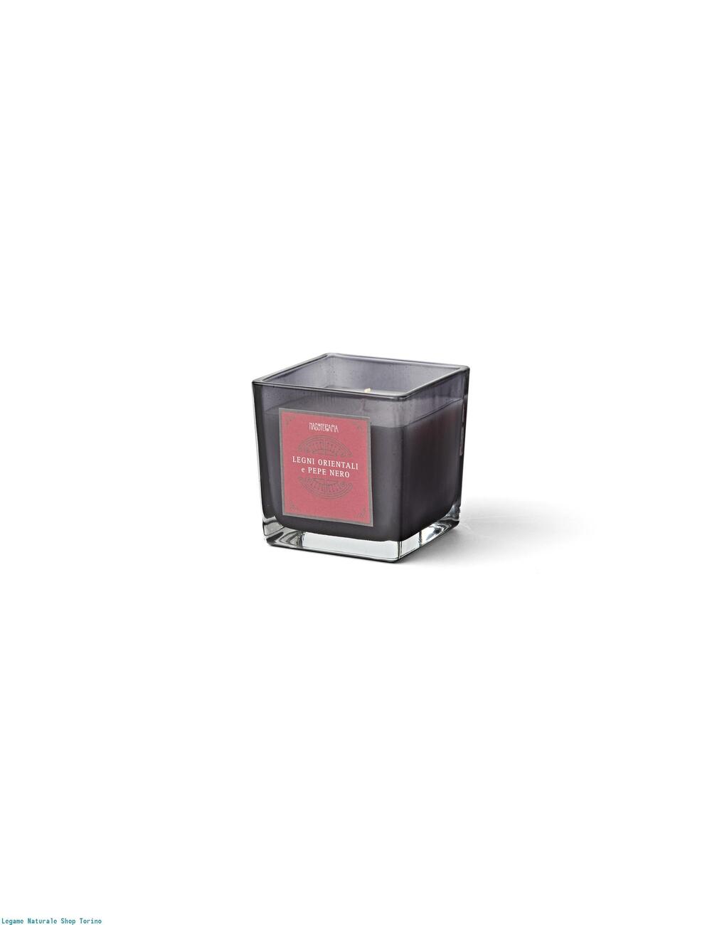 Candela 200GR LEGNI ORIENTALI E PEPE NERO