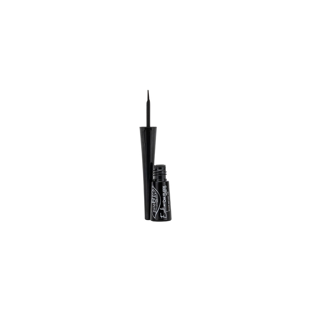 Eyeliner On Fleek Brush Tip