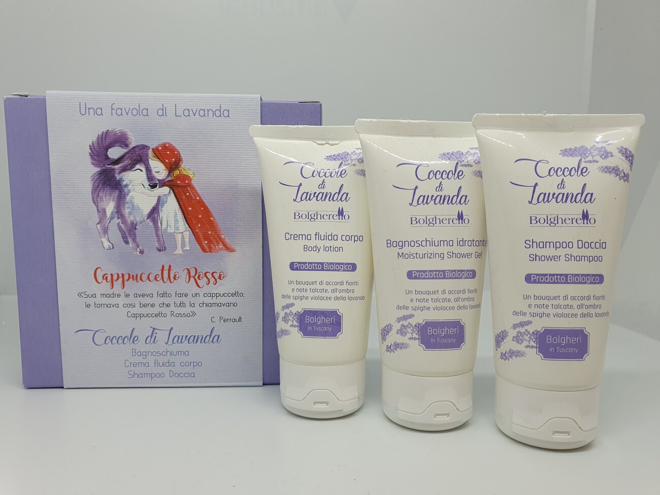 Set Coccole di lavanda : bagnoschiuma, crema fluida, shampoo doccia